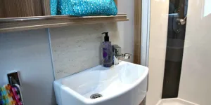 sink-bathroom-Avocet-630-33020