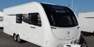 The-Swift-Kudos-830-DB-caravan-43184