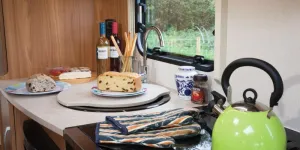 rhp_When the chopping baord cover is over the sink there&rsquo;s enough working space 2
