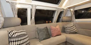 Adria-Alpina-Colorado-seating-97452