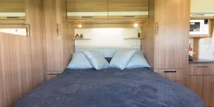 web-2-The-SI-has-a-transverse-bed-20199