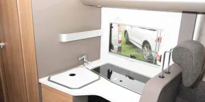 Adria-Coral-Plus-670-DL-galley-16530