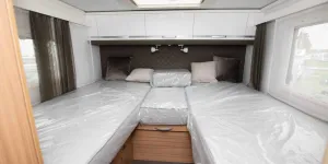 Adria-Coral-Plus-670-DL-beds-16468