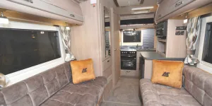 Auto-Sleeper-Nuevo-EK-60th-Anniversary-2021-DSC5273-copy-45719