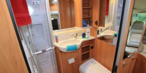 444-HYMER-33-04163