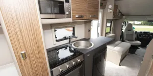 Swift-Edge-494-kitchen-26245