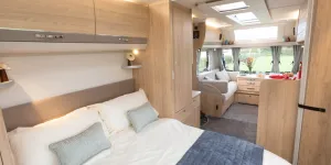 web-Pale-woodwork-ensures-Ospreys-look-light-and-airy-96728