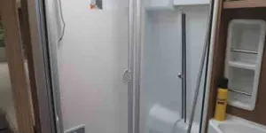 Malibu-Charming-shower-68642