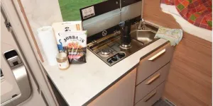 Knaus Tourer Van 500 MQ Vansation low-profile motorhome kitchen