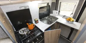 Devon-Colorado-kitchen-56103