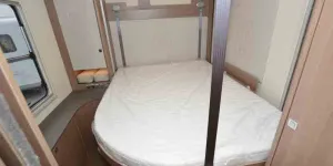 Burstner-Ixeo-rear-bed-98509
