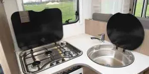 Carado-kitchen-and-hob-53767