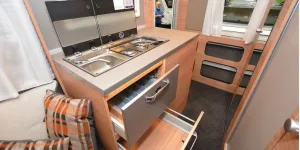 Weinsberg Xcursion Van 500 LT low-profile motorhome kitchen