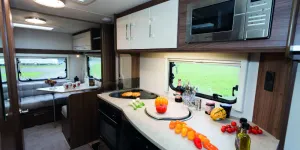 Meal-making-for-six-would-be-a-joy-in-the-590&rsquo;s-enormous-kitchen-w1000-86108