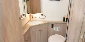 Coachman Travel Master Imperial 845 washroom