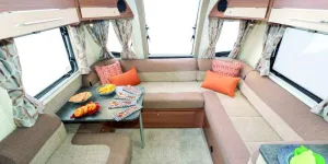 A-new-invention---the-G-shaped-lounge-2-06455