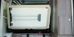 Randger499_rear_luggage_space-62969