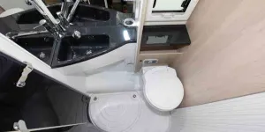 Chausson-washroom-47155