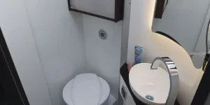 Globecar-washroom-64191