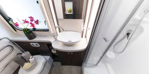 Elddis Encore 295 low-profile motorhome washroom (photo courtesy of Elddis)