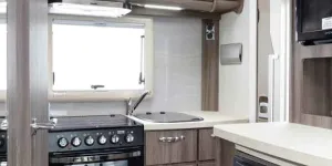 Stanton-Kitchen-08000