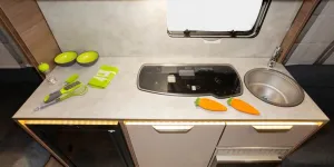 Knaus-Sport-500-UF-caravan-kitchen-courtesy-of-Richard-Chapman-49288