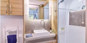 Bailey-Alicanto-Grande-Evora-washroom-courtesy-of-Bailey-Caravans-67717