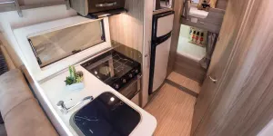 KITCHEN-WITH-BUNKS-80604