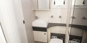 Chausson-650-washroom-70873