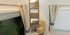 A-neat-corner-dressing-table-71563