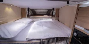 Adria-matrix_detail_lifting_bed_jm40036-32201