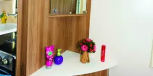 A-lovely-dressing-tbale-is-in-the-forward-offside-corner-of-the-bedroom-48079