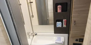 Knaus-washroom-22136