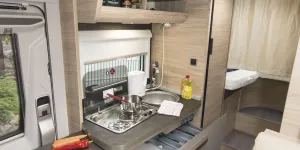 Knaus-kitchen-17002