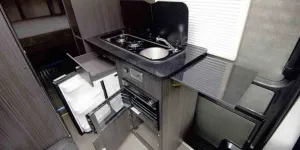 McLaren-Savage-kitchen-92529