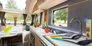 The-kitchen-looks-fabulous---and-it&rsquo;s-practical,-too-07479