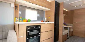 Three-deep-drawers,-each-65cm-wide,-give-you-good-kitchen-storage-space-09526