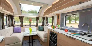 The-Sava-has-seating-all-around-the-lounge,-which-means-that-five-can-sit-to-the-table-12995