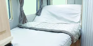 Kingham_fixed_bed_heads_rasied-43877