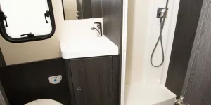 Zefiro-washroom-76808