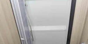 Adria-Twin-Plus-shower-65463