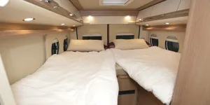Malibu-Van-Charming-GT-640-LE-RB-2021_beds-77031