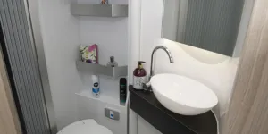 Adria-Compact-washroom-80398
