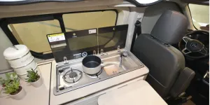 Burstner-Playa-C-500-Limited-Edition-kitchen-1-77121
