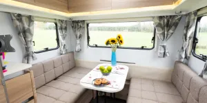 web-The-rear-lounge-dining-room-is-a-versatile-family-area-93098