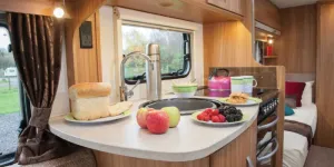 rhp_The overhang on the kitchen surface usefully increases work space
