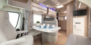 67-LOUNGE-FROM-PASS-SEAT-51829