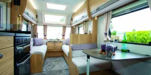 Soft-fawns-and-pale,-almost-white-stone-colour,-teamed-with-very-pale-cabinetry-look-lovely-02253
