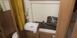Dreamer-washroom-31498