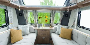 Soft-greys-and-mustard-yellow-shades-look-classically-appealing-w800-84156